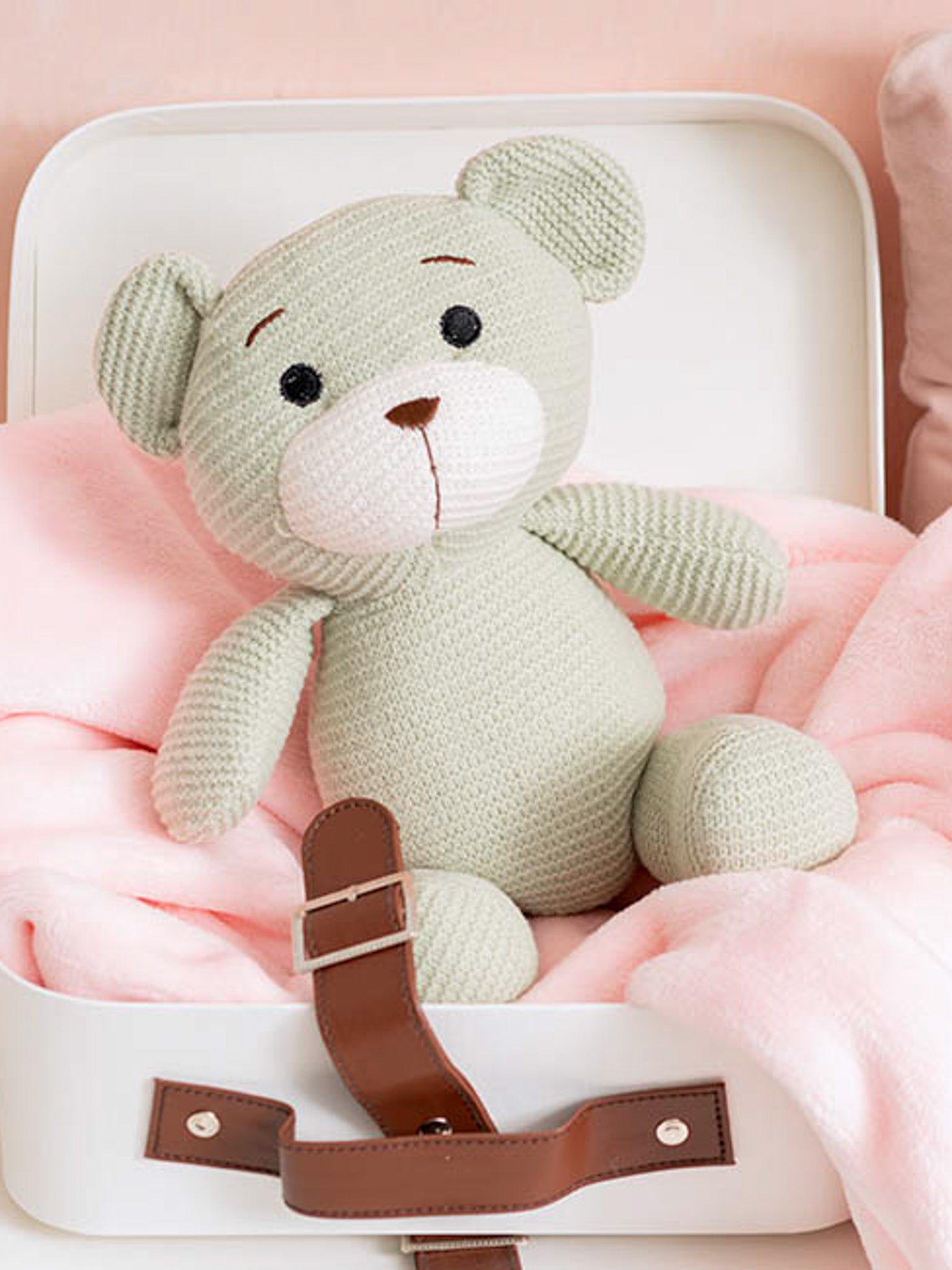 Ollie the Bear (Soft Green)